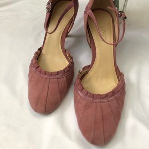 Ann Taylor Loft Suede Kitten Heel 7.5